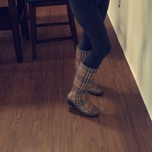 Burberry Rain Boots Size 8